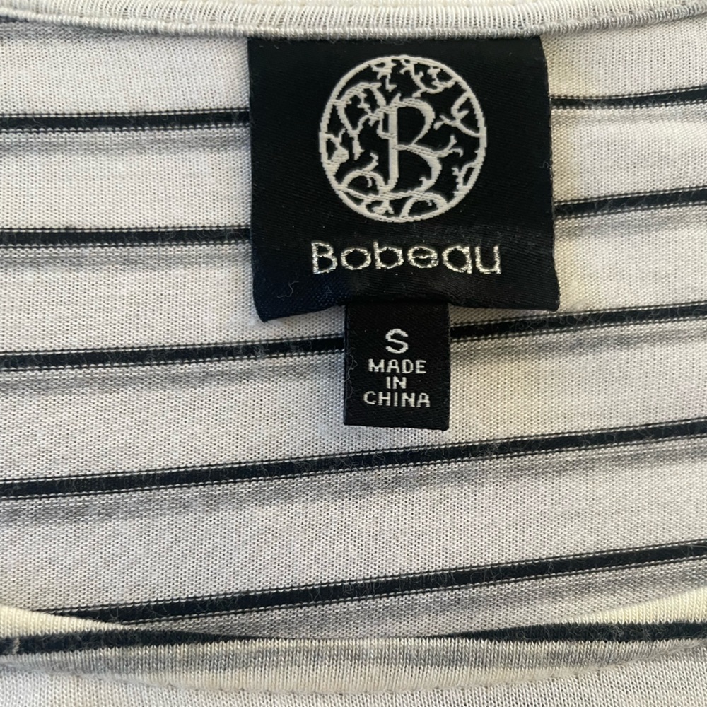 Bobeau Striped Flutter Sleeve Top - Picture 5 of 6